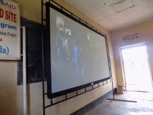 This is the new 120" screen. It's easy to assemble and very portable.